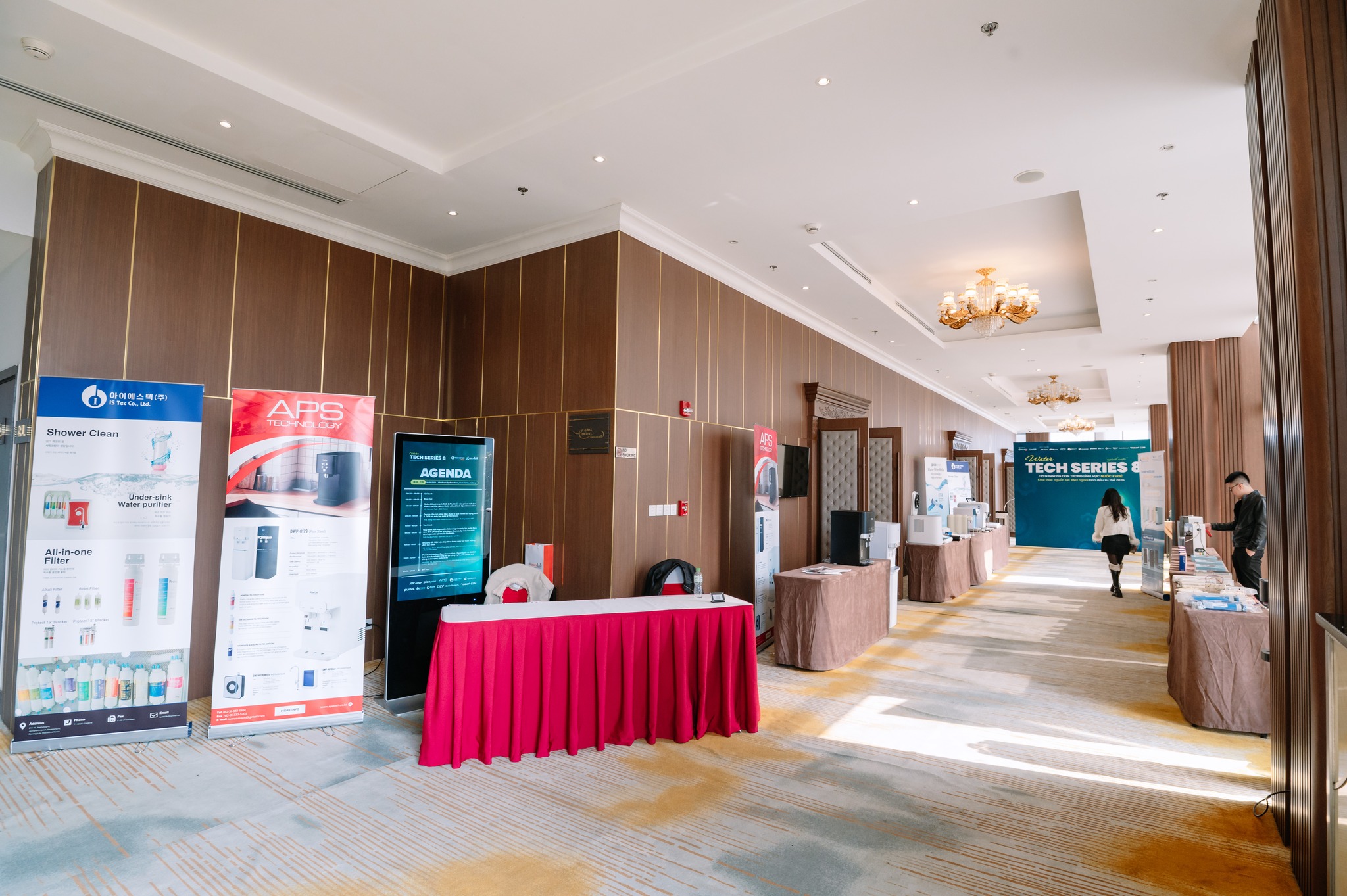 không gian trưng bày techseries 8